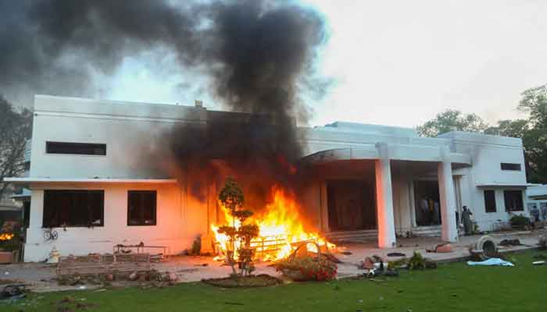 Imran skips JIT formed to probe Jinnah House vandalism | Baaghi TV