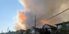 Horrific Nova Scotia wildfires force thousands of Canadians to flee their homes | Baaghi TV