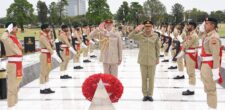 UK Army Chief acknowledges Pakistan's sacrifices fighting terrorism | Baaghi TV