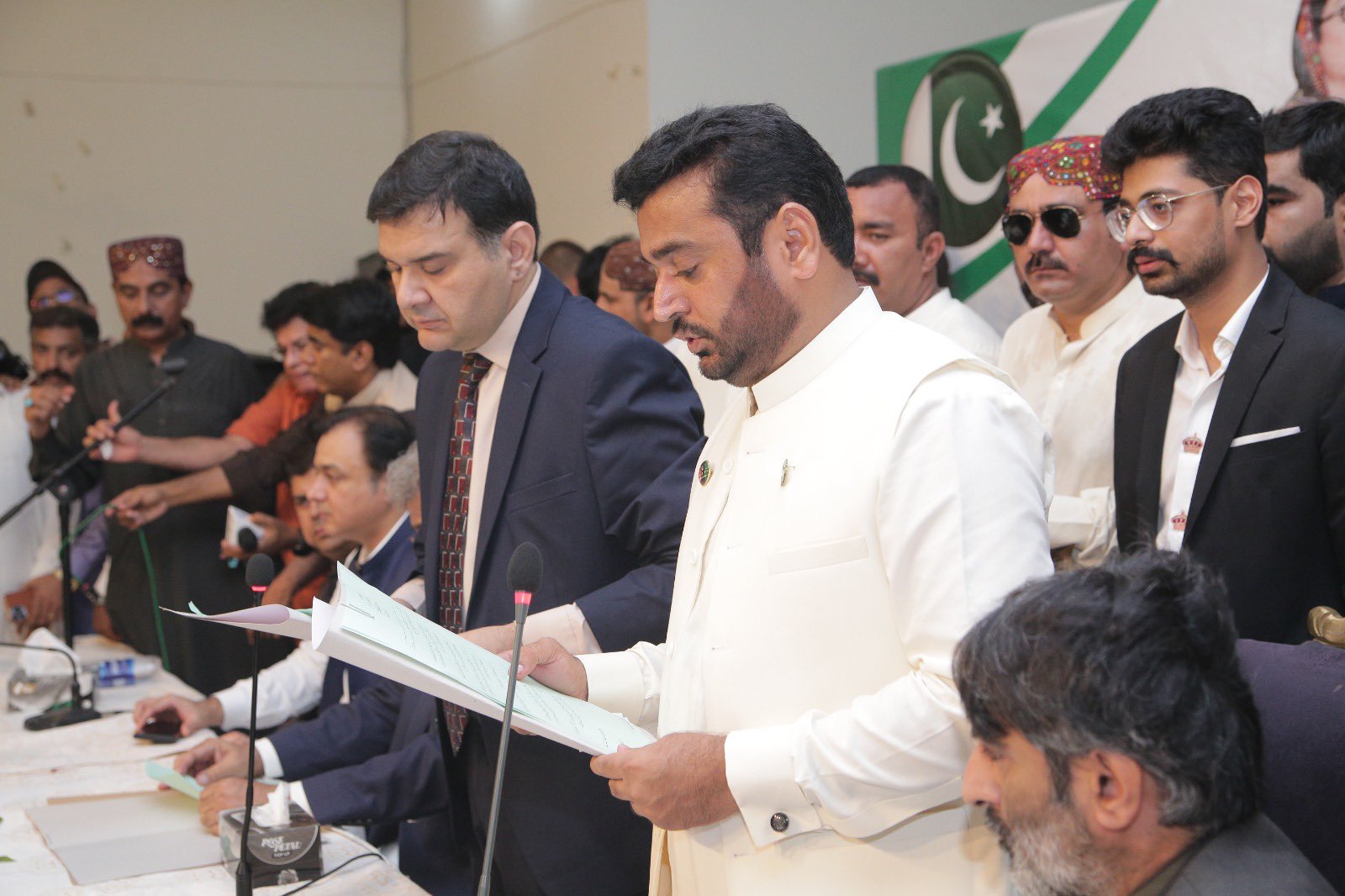 Issues and Solutions: Hyderabad Mayor Kashif Shoro, Needs to Think Strategically