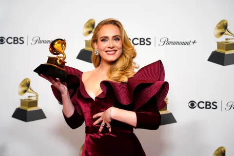 Fans call on Adele to cancel her concert to Israel