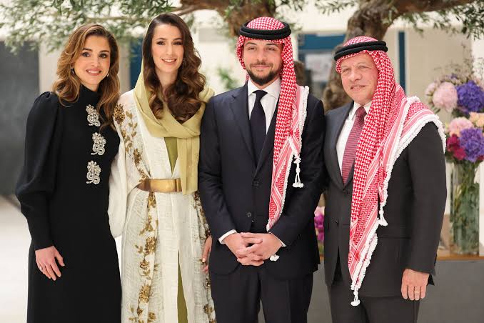 Bilawal reaches Jordan to attend royal wedding