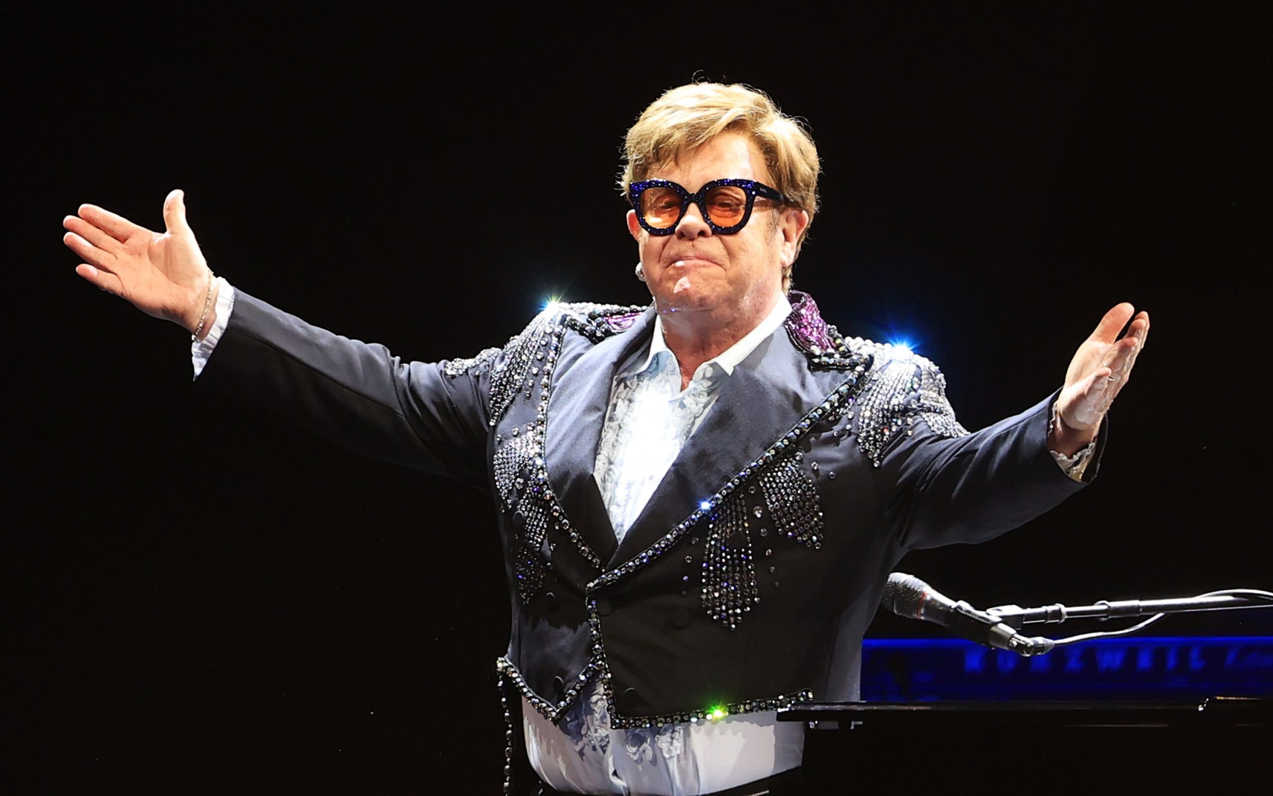 Elton John concludes ‘Farewell Yellow Brick Road’ tour