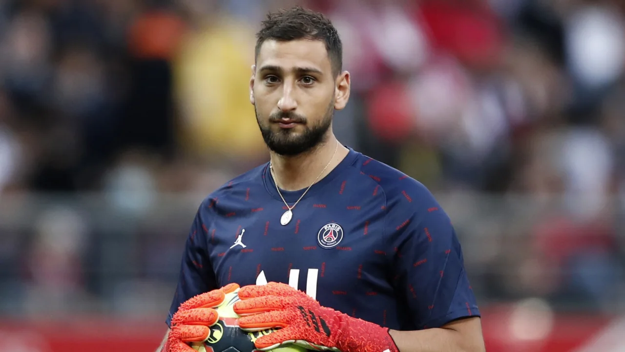 PSG's Gianluigi Donnarumma, Girlfriend attacked and robbed in Paris | Baaghi TV