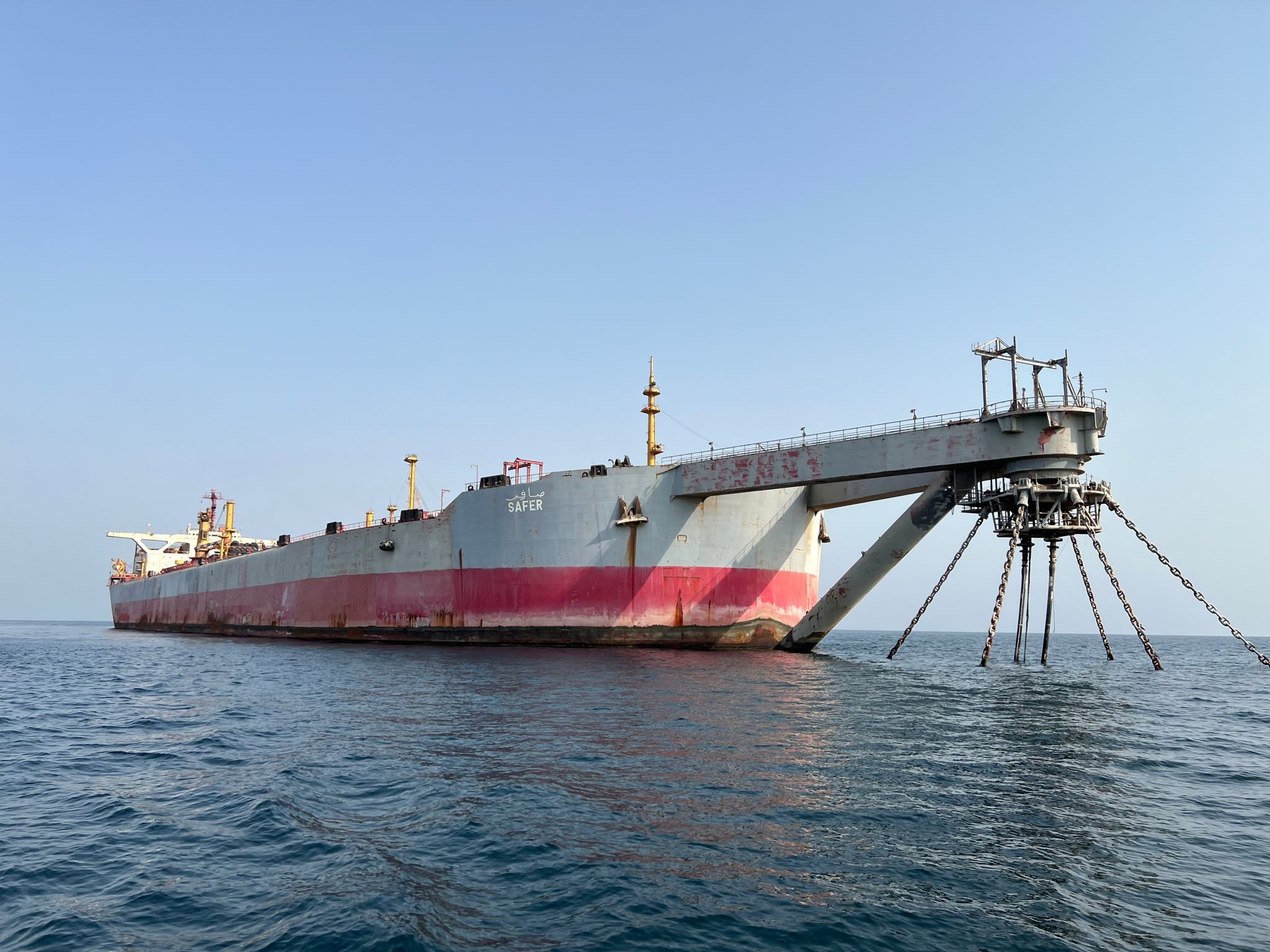UN continue efforts to remove Crude Oil from tanker in Red Sea
