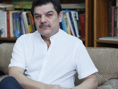 Mubasher Lucman pens Letter to Supreme Court, requests details on Dam Funds