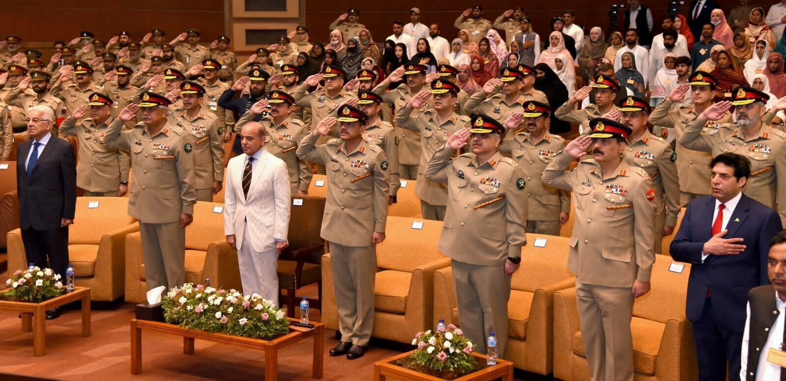 PM pays rich tribute to Pakistan Armed Forces