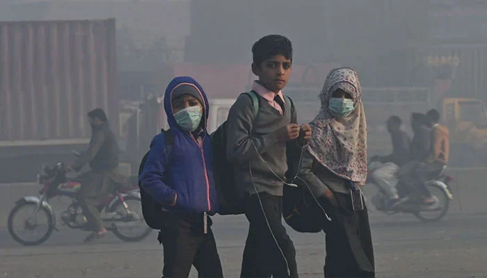 Smart Lockdown Imposed in Lahore over Health Concerns