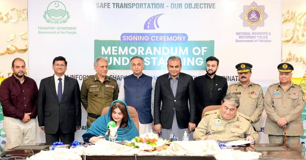 Environment-friendly electric buses by Punjab Transport Company ready for routes in Lahore
