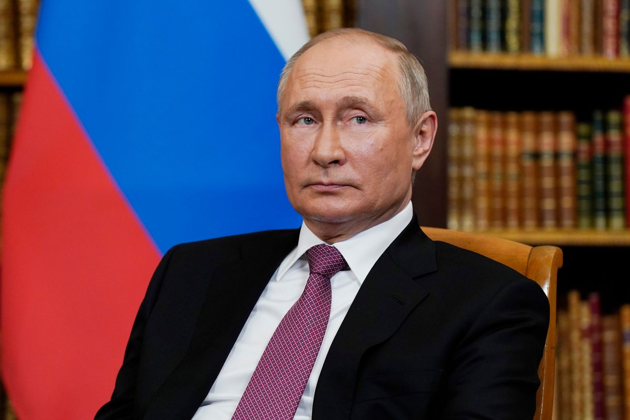 Putin Announces Bid for 2024 Presidential Run, Extending Potential Rule Until 2030 | Baaghi TV