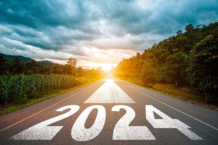 Looking Ahead to 2024: Setting Achievable Goals