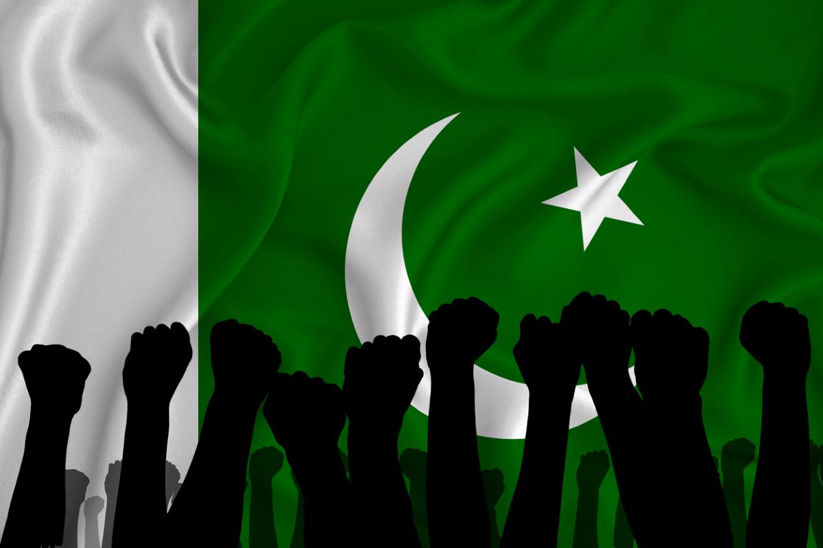 Challenges and Realities in the Run-Up to Pakistan's 2024 Elections | Baaghi TV