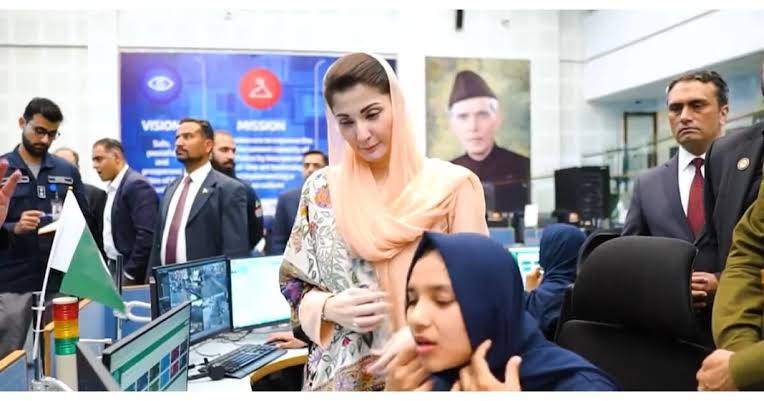 The Duppata, Chief Minister Punjab & lady Police Officer