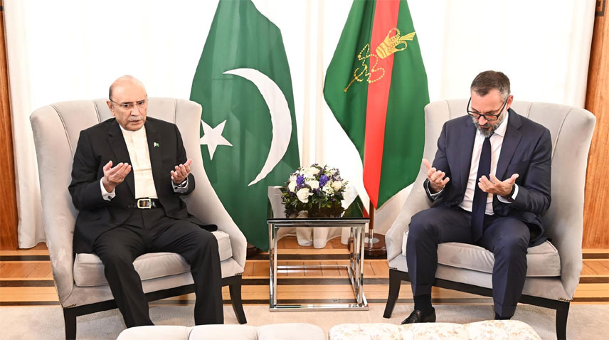President offers condolences to Prince Rahim Al-Hussaini over death of his father