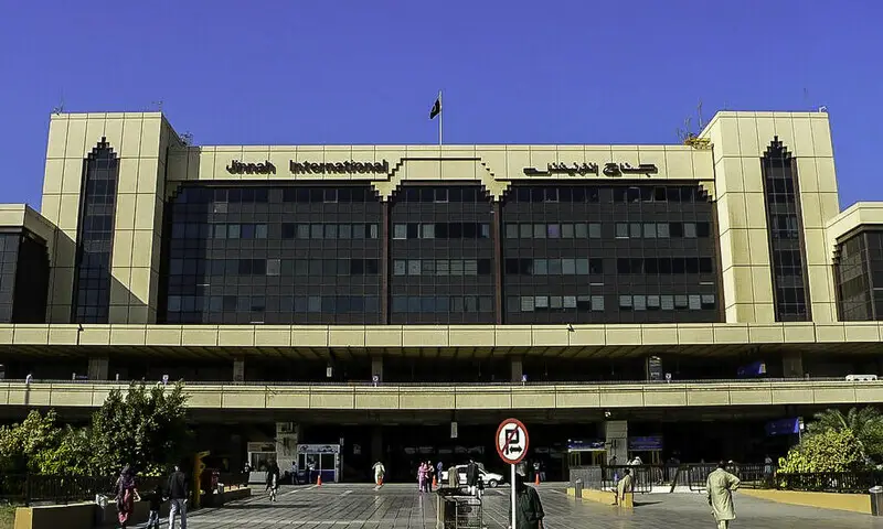 Laser lights prohibited around Karachi Airport, state of emergency imposed