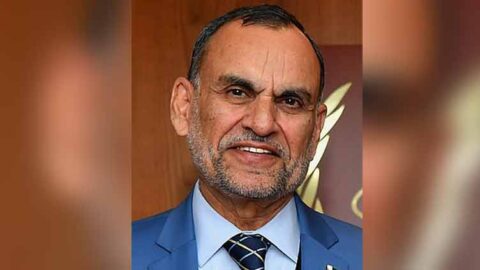Azam Swati Stopped at Peshawar Airport Following PHC Travel Order