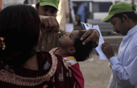 Sindh CM Warns of Strict Action Against Polio Vaccine Refusal