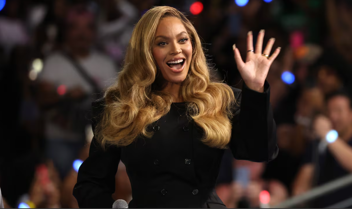Beyoncé Becomes Fifth Musician to Join Billionaire Club | Baaghi TV