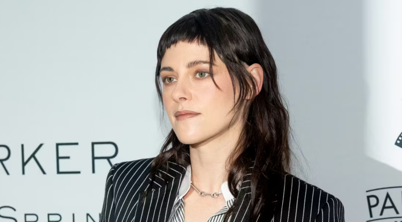 Kristen Stewart Open to Directing Twilight Remake