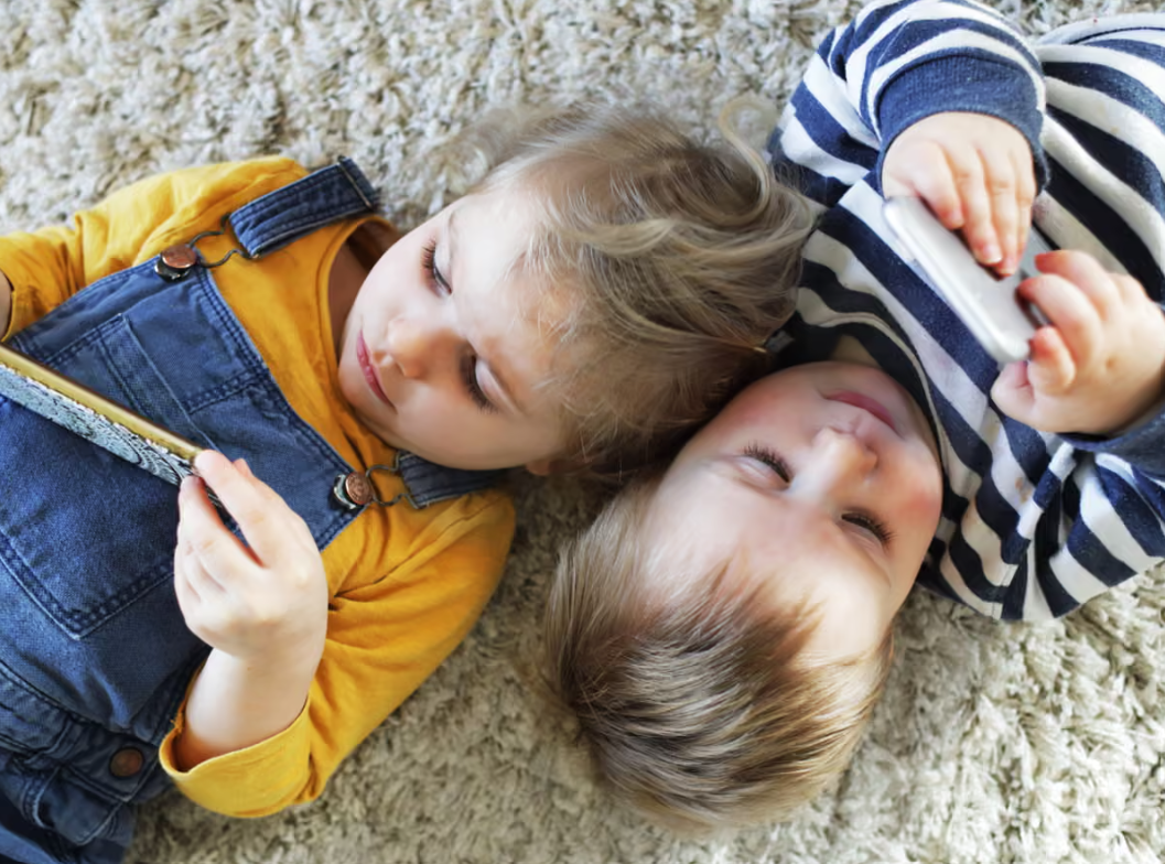 UK Study Warns Screen Time May Harm Development of Children Under Two
