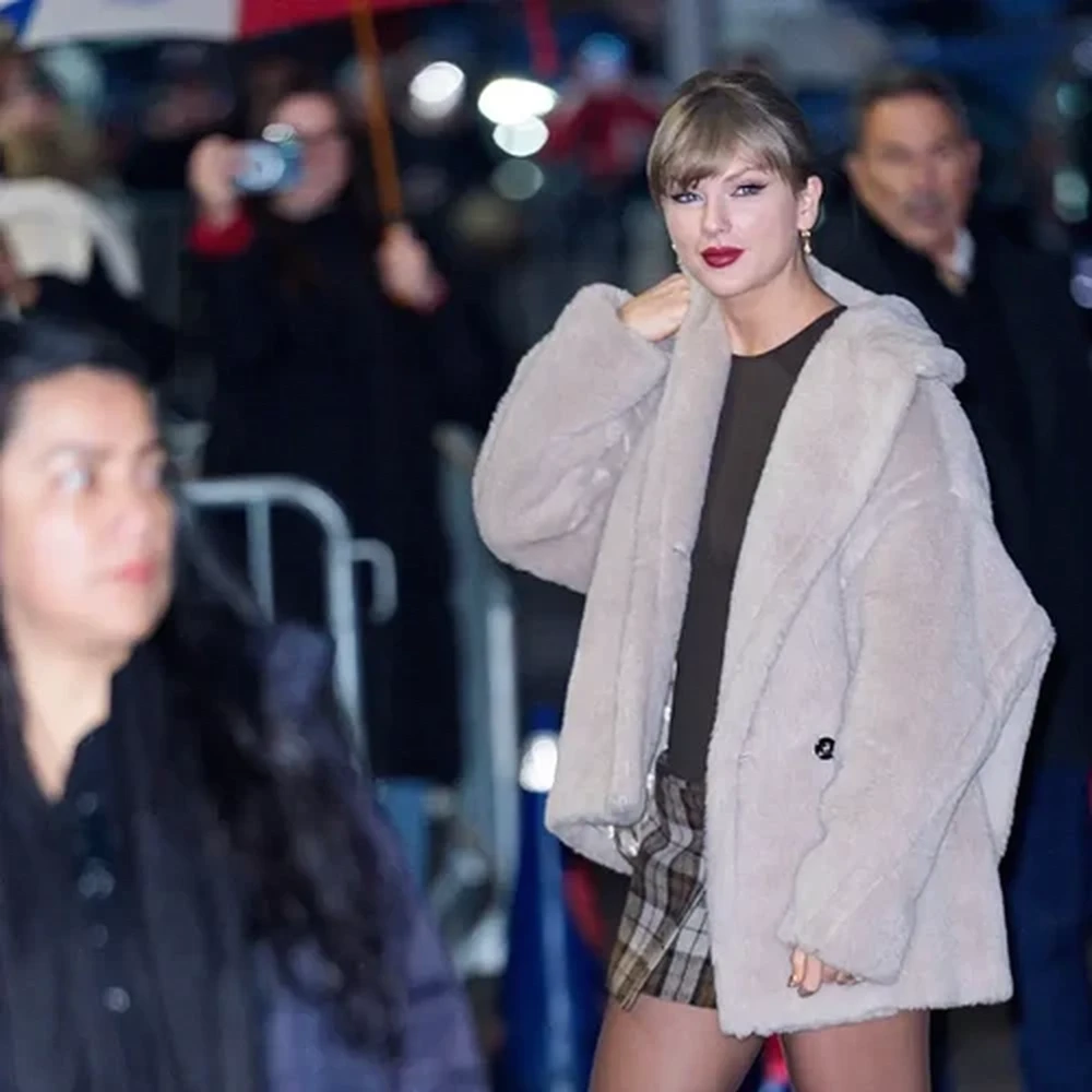Taylor Swift Wins Copyright Case as Judge Dismisses Poet's Lawsuit | Baaghi TV