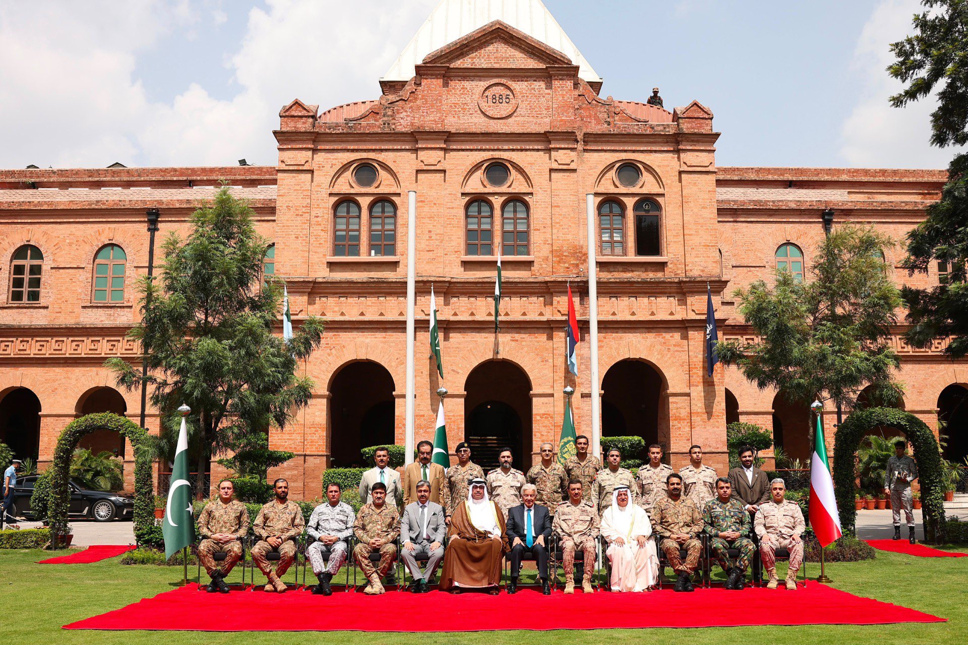 Pakistan, Kuwait Sign Protocol to Expand Defence Cooperation