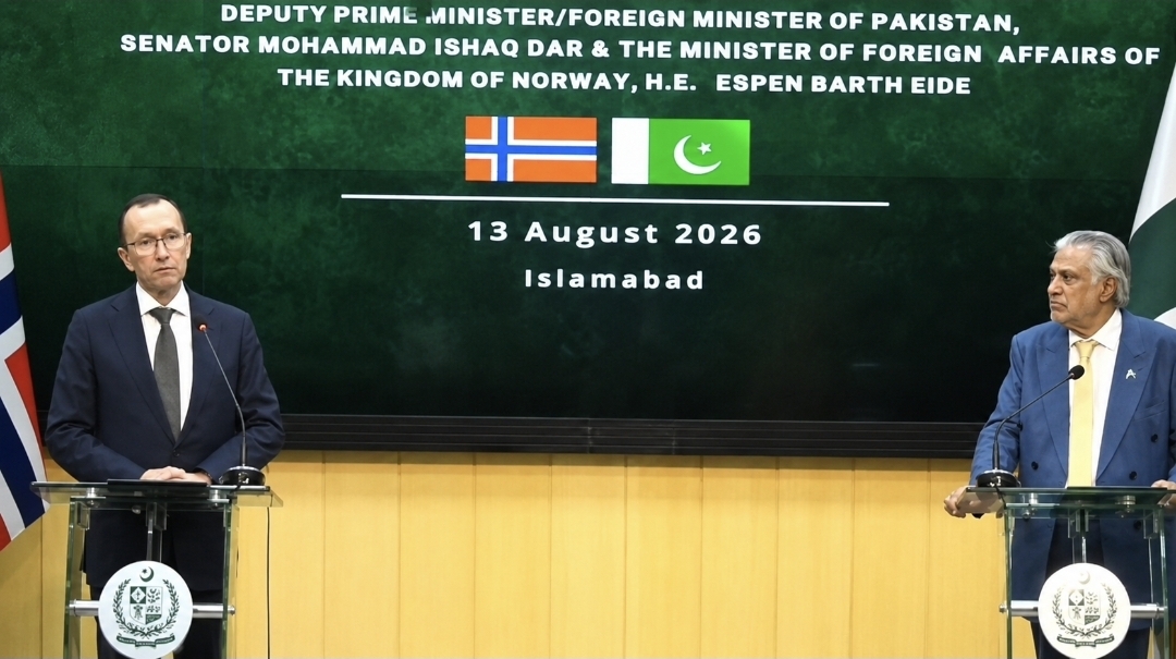 Norwegian FM Espen Barth Eide says he discussed Jammu & Kashmir with Pakistan’s FM Ishaq Dar