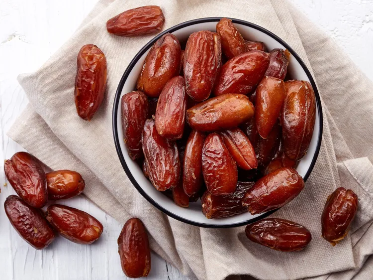 Dates Offer Health Benefits but Moderation Is Key