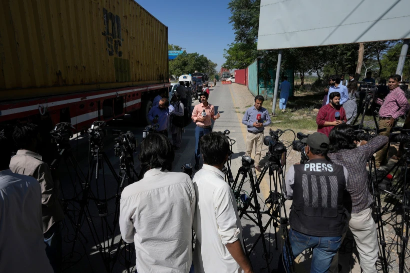 BBC statement on Pakistan Media Restrictions draws Response | Baaghi TV